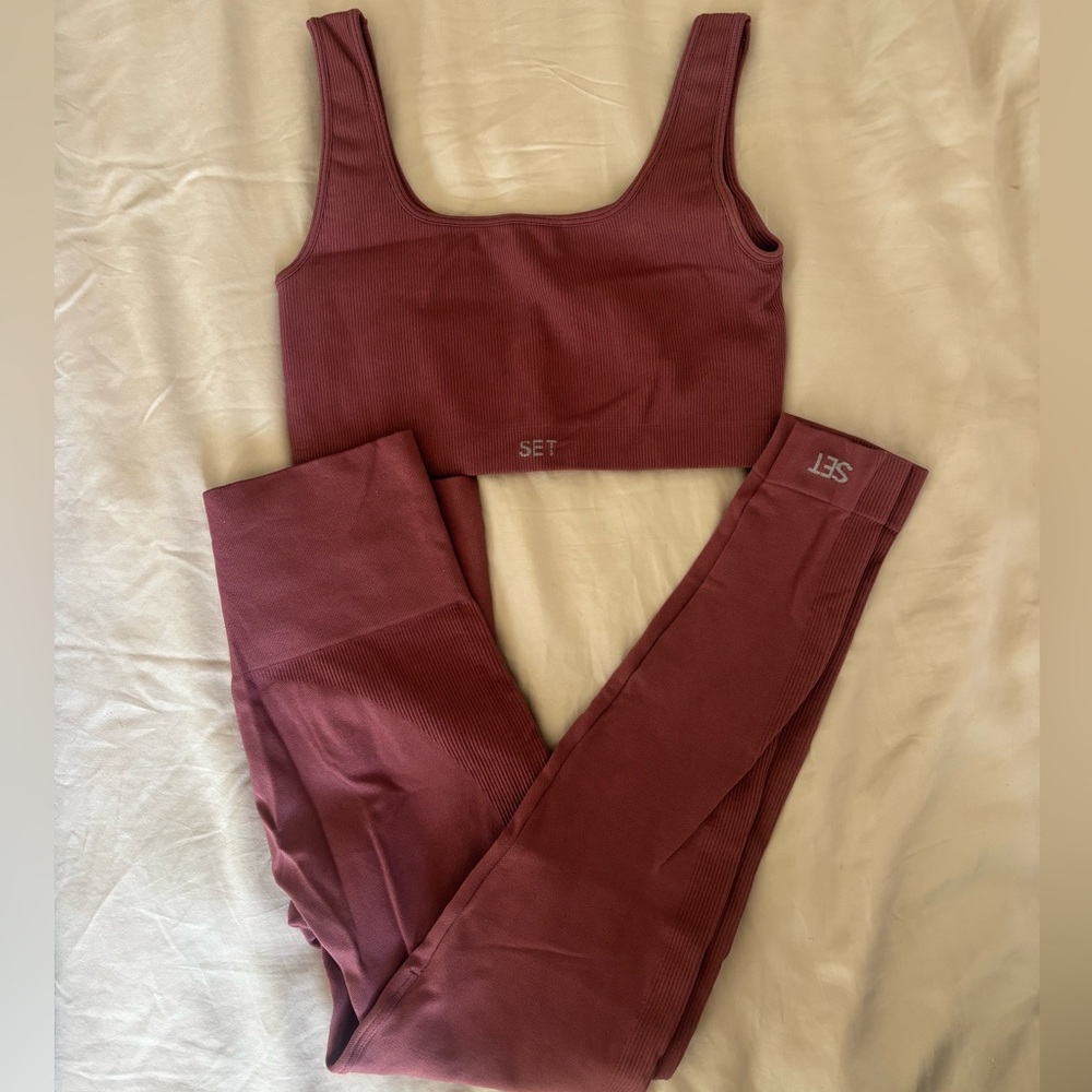Set Active SculptFlex Bra and Legging Set